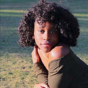 Meet your Posher, Kalani